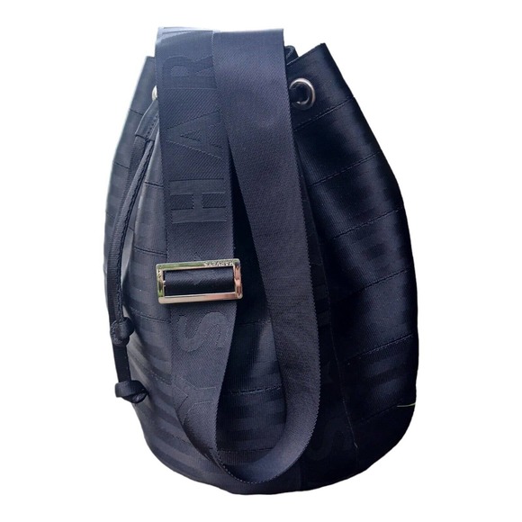 Harveys Seatbelt Bag Berkeley Bucket Purse Black Mint Condition - Picture 3 of 16